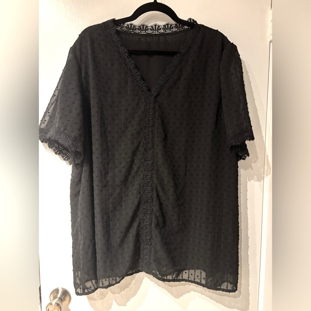 black chiffon lace dot vneck blouse | 3xl | relaxed fit | unknown brand
